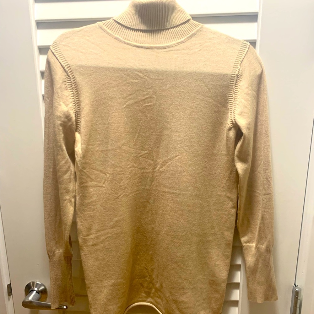 NEW NWT PHILOSOPHY Tan Beige Turtleneck Sweater Rayon Long Sleeve Pullover Small